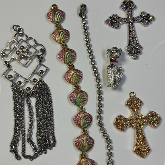 JEWELRY LOT - Picture 1 of 5